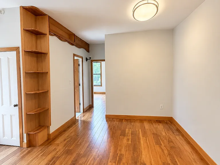 1183 Jefferson Ave #2 — Photo 4