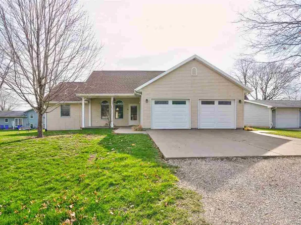 506 S 10th Ave, Washington, IA 52353