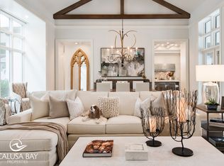 6600 Ridgewood Dr, Naples, FL 34108