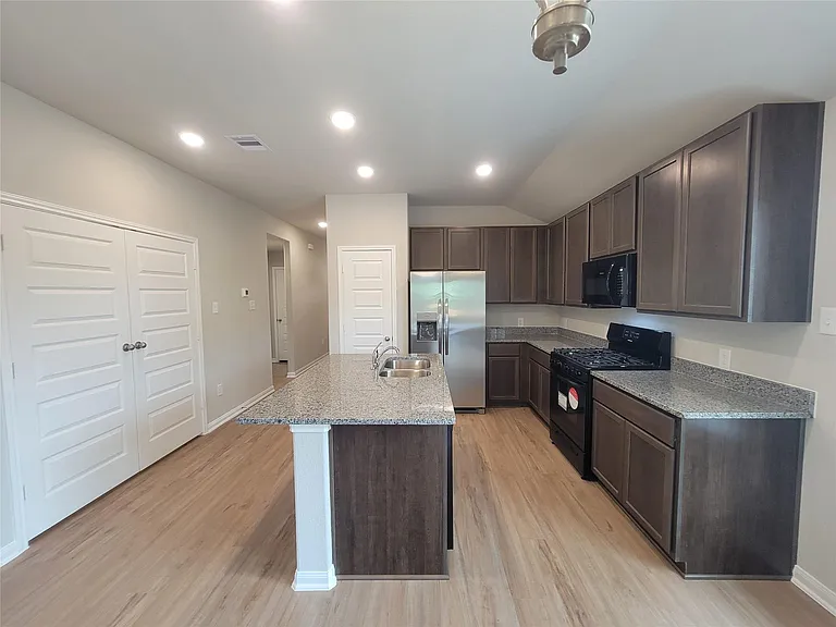 11732 Whirlaway Dr — Photo 8