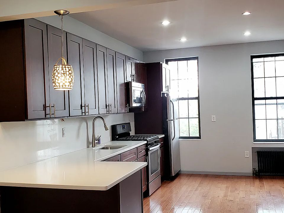 1st image of 188 Wyckoff Ave APT 3L