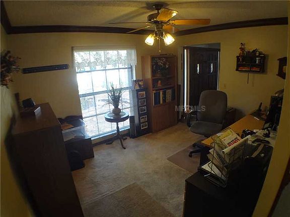 5th image of 250 Queensberry Ct