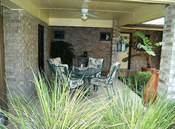 4th image of 157 Country Creek Ln