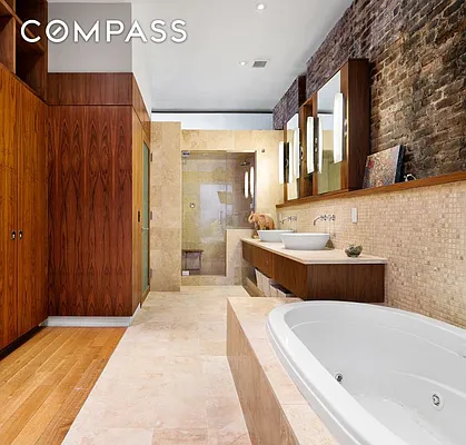 Rented by Compass | media 37