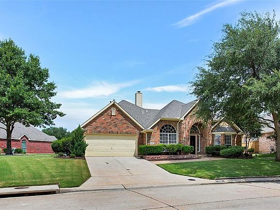 3rd image of 8301 Falconet Cir