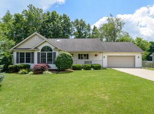2543 Chestnut Ridge Ave, Portage, MI 49024
