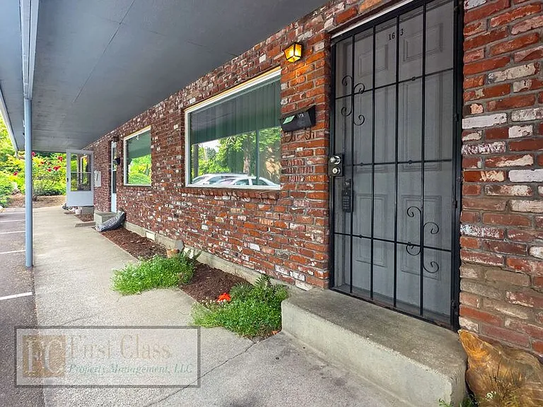 1673 Dollar St — Photo 17