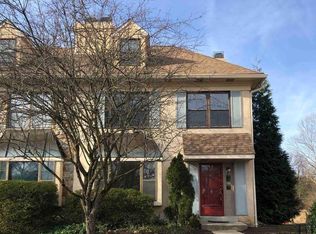 9 Liberte Ln, Wayne, PA 19087