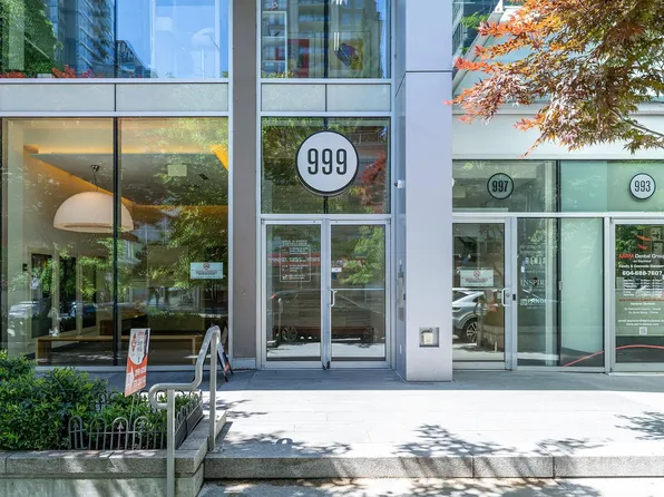 999 Seymour St #1803, Vancouver, BC V6B 0M5