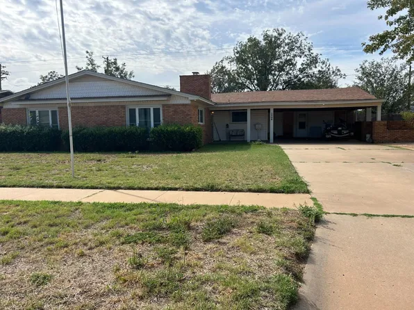 1308 E Buckley St, Brownfield, TX 79316