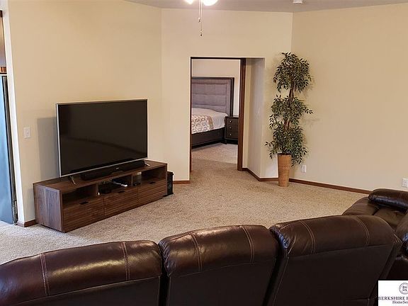 5th image of 7805 S 22nd Ave