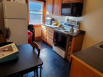 2nd image of 3044 N Farwell Ave #A