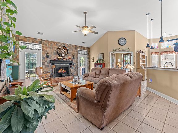 4th image of 8113 Moonstruck Ct.