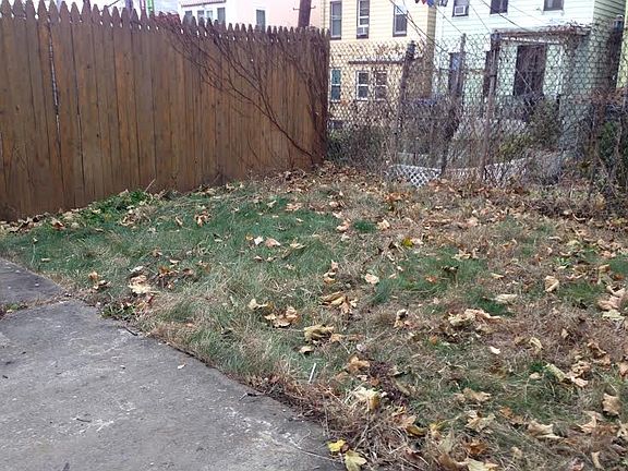 4th image of 3226 36th St #1