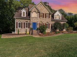 6218 Windcrest Dr, Summerfield, NC 27358