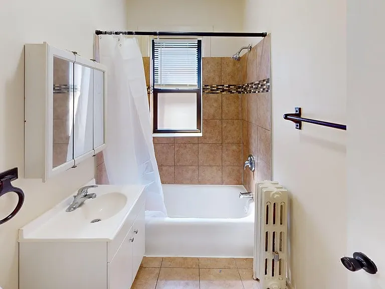 4850 W North Ave — Photo 21