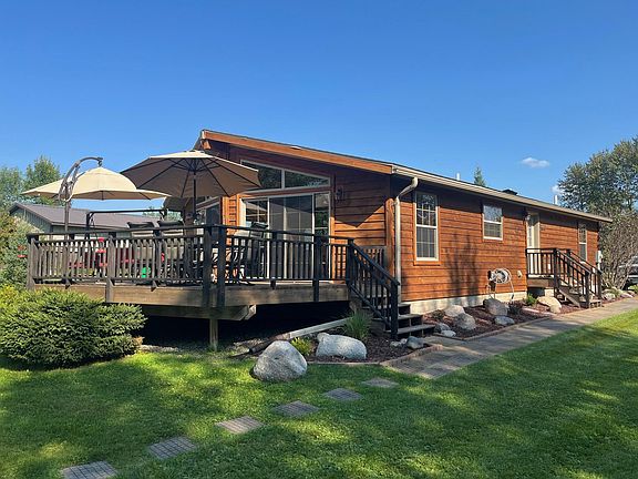 3rd image of 29569 Timberwolf Rd NE