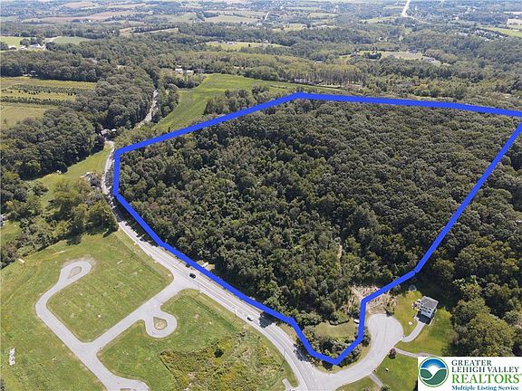 4th image of 3603 Rip Ct