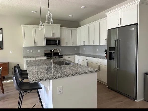 2663 NW Eric Dr, McMinnville, OR