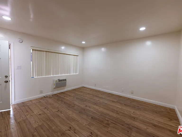6126 Eleanor Ave #1 — Photo 2