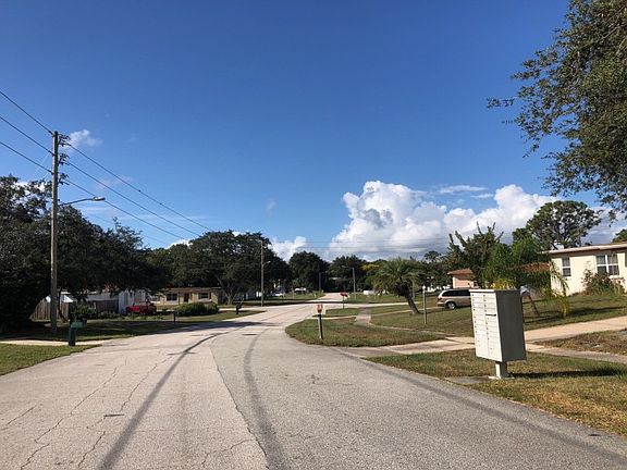 5th image of 1785 Oasis Ave