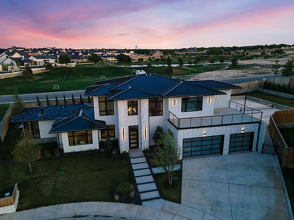 2nd image of 4801 Alamocito Ct