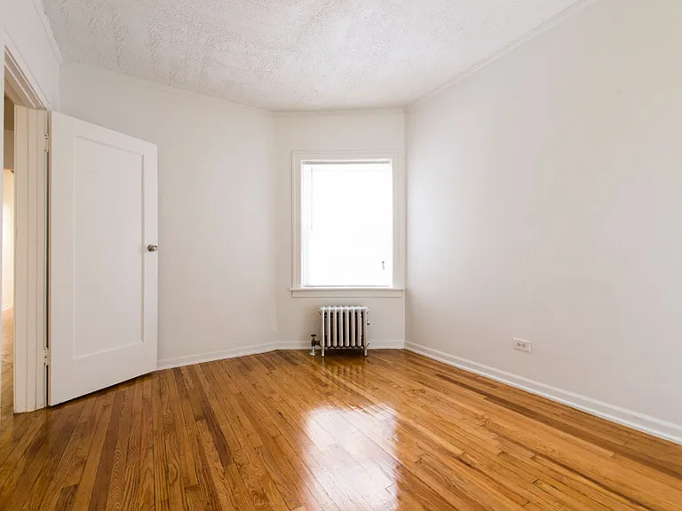 8101 S Drexel — Photo 27
