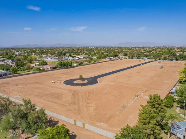 768 E LOMA VISTA Court #1, Gilbert, AZ 85295