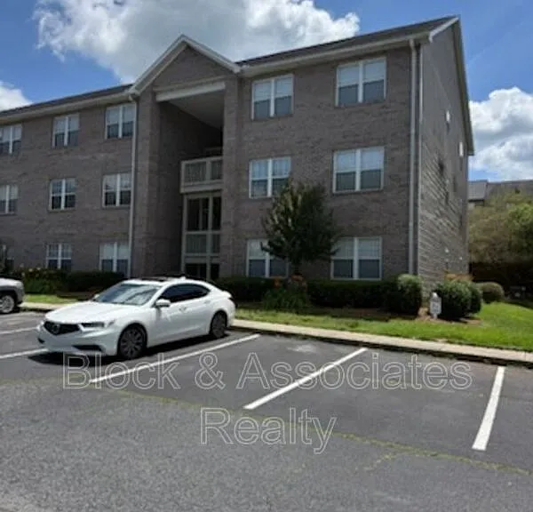 4068 Bentley Dr #B2 — Photo 1