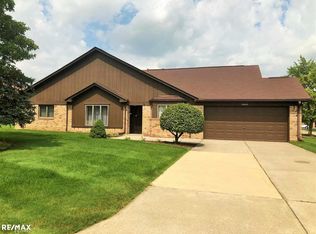 20353 Majestic Dr, Clinton Township, MI 48036