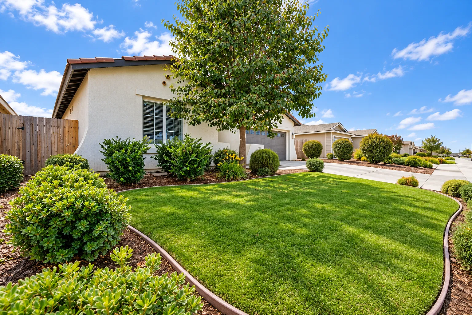 3 bed, 1640 sqft, $2,700 — Photo 3