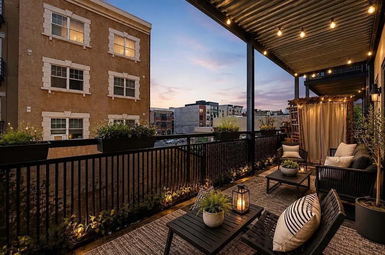 1 bed, 1.5 bath, 1405 sqft, $6,000 — Photo 1