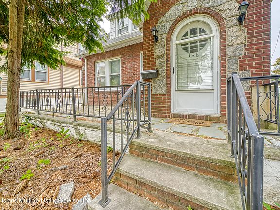 4th image of 146 Dudley Ave