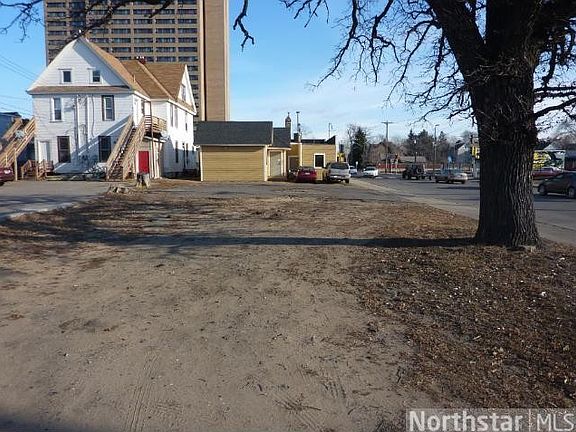 4th image of 1800 Central Ave NE