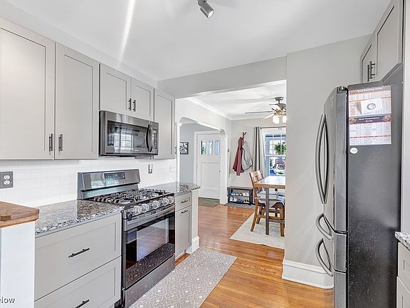 5th image of 13434 Harlon Ave