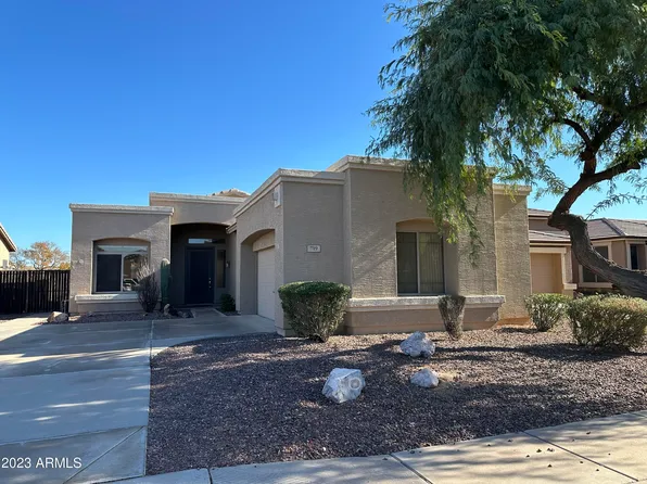 719 S LONGMORE Street, Chandler, AZ 85224