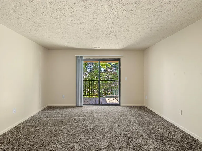2193 N Broadway St — Photo 9