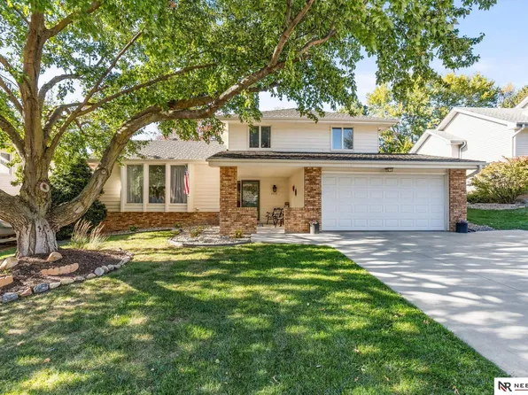 2418 S 154th Cir, Omaha, NE 68144