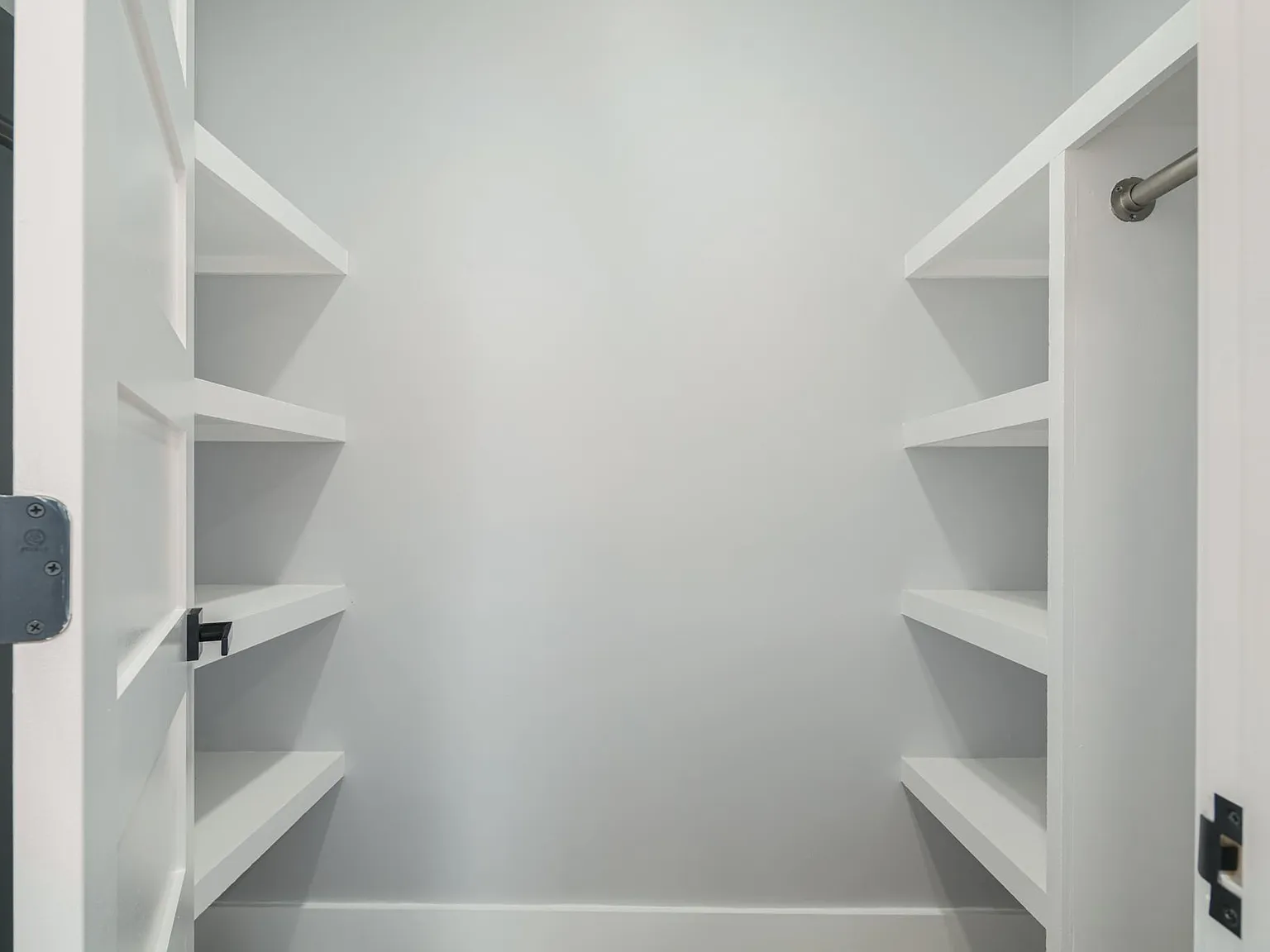 2 bed, 1200 sqft, $1,750 — Photo 3
