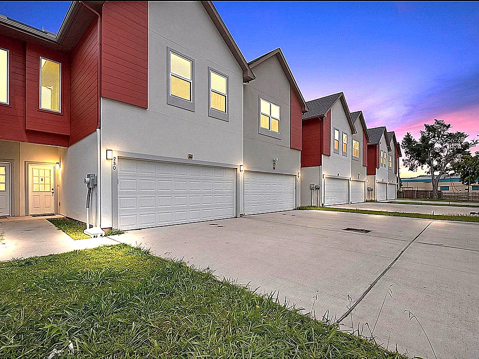 226 Heritage Ct