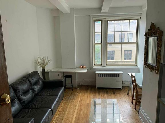 5th image of 170 W 74th St APT 305