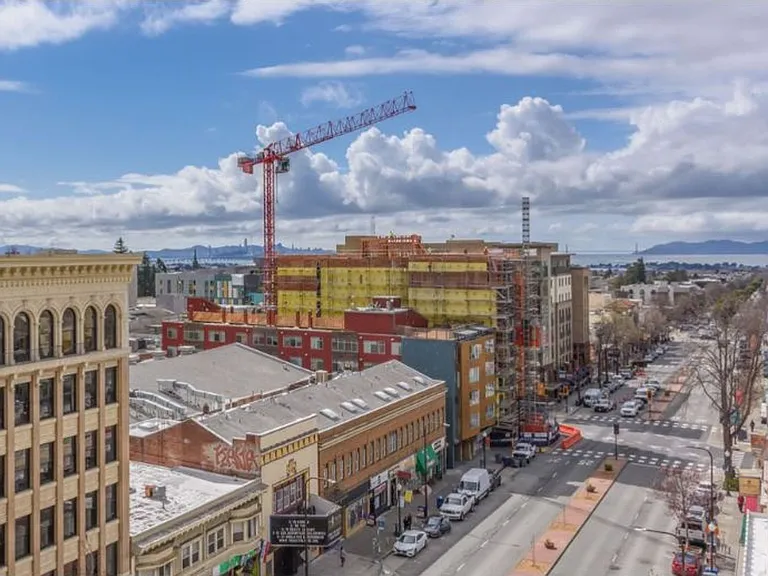 The Berkeley Place — Photo 14