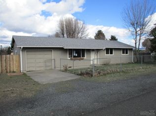 367 4th St, Metolius, OR 97741