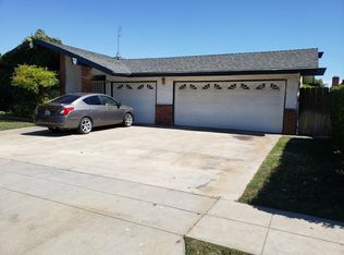 2045 W Simpson Ave, Fresno, CA 93705