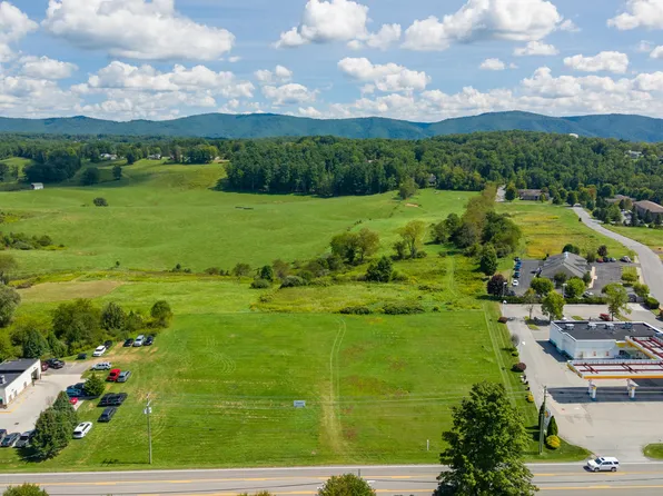 3368 N Jefferson St, Lewisburg, WV 24901