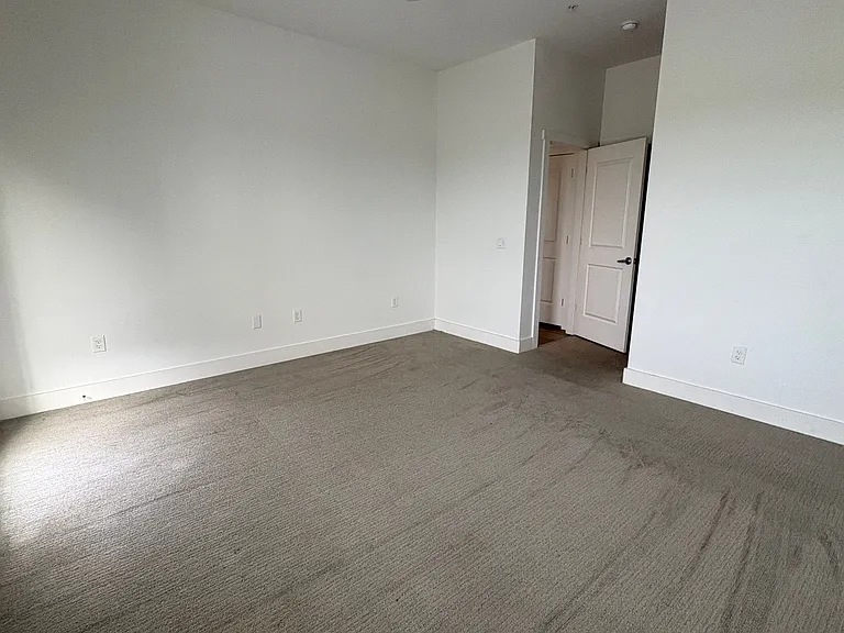 MV Flats @ Riverlights — Photo 26