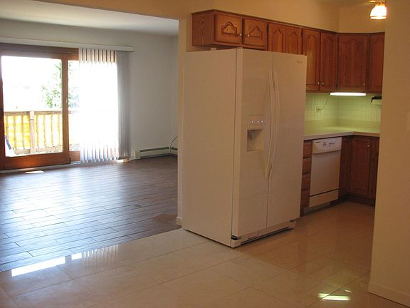2nd image of 1114 Chalet Dr APT 3W