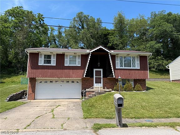 2nd image of 159 Valley Way