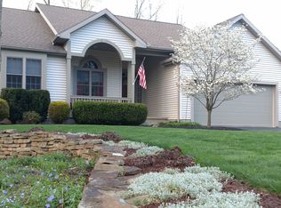 346 Hickory Ln, Salem, OH 44460