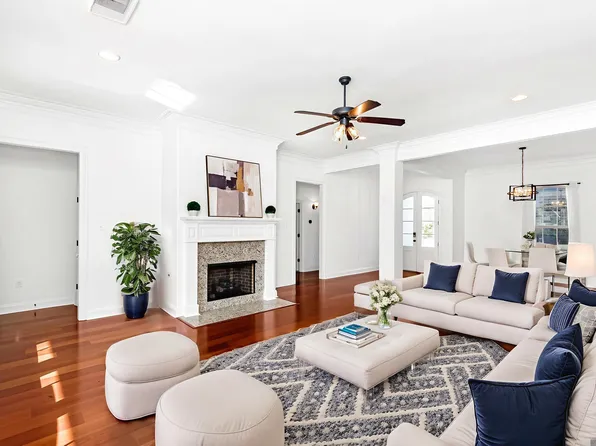 14628 Laketown Dr, Baton Rouge, LA 70810